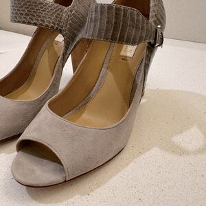 Grey snake skin leather and suede 4” heels